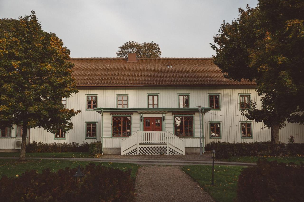 Tva Skyttlar Hotel Orby Exterior photo